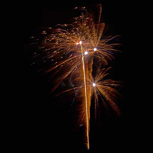  Pyro Complete 141 shots, Compact multi-cake, SkyBee